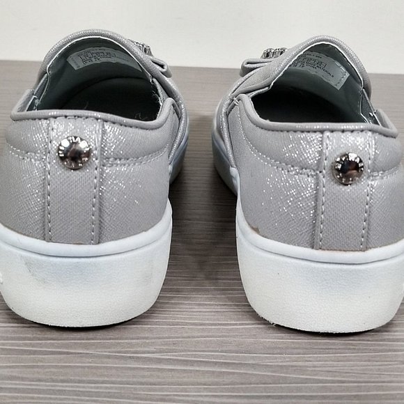 Michael Kors Michelle Slip-On Sneaker, Girls Size (Toddler 2-4 yrs) Size 10 / 27 - Picture 5 of 10